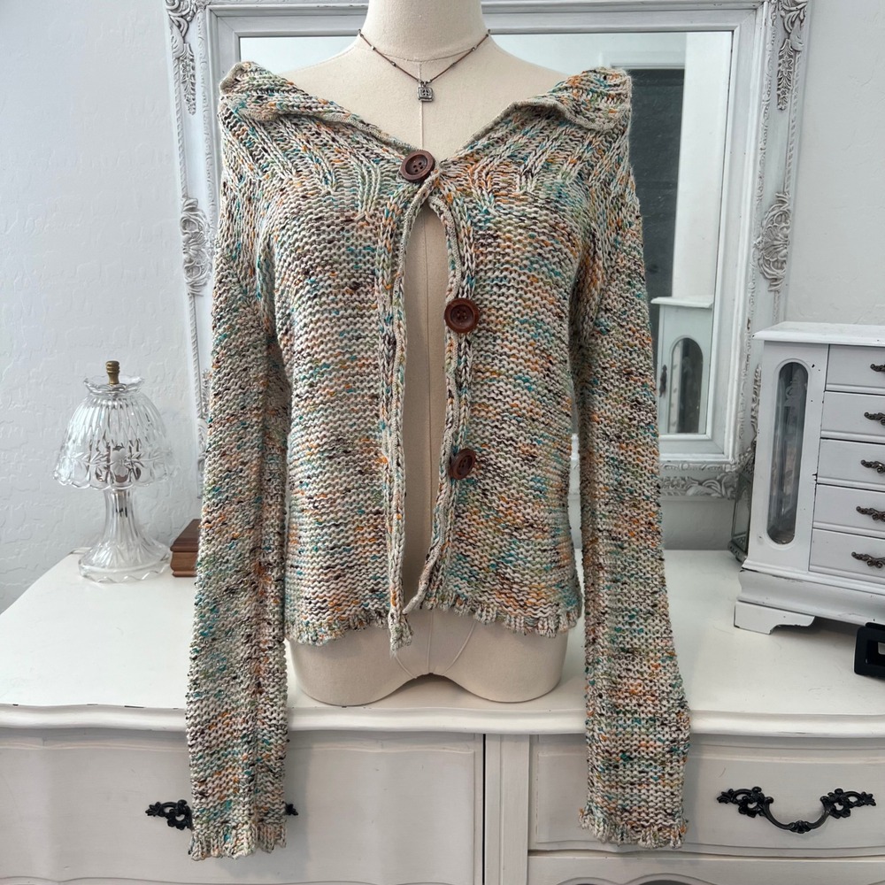 vintage bcbg fall knit sweater cardigan with cute wood buttons - Picture 2 of 5